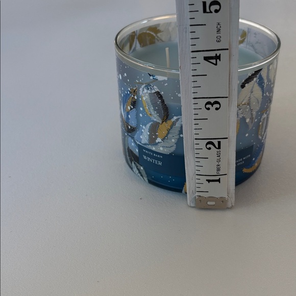 NWT Bath and Body Works White Barn Winter 3 Wick Candle with Box Cozy Blue Snow - Picture 10 of 10